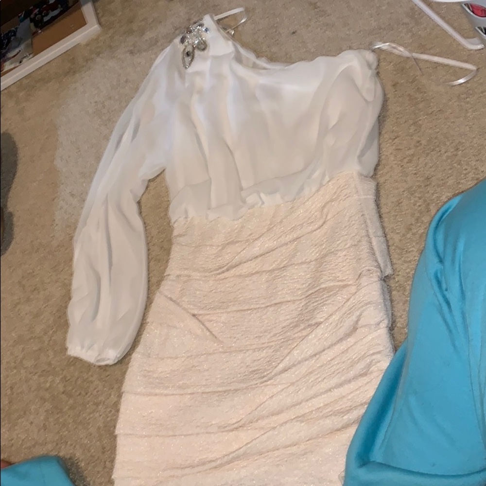 One sleeve formal dress